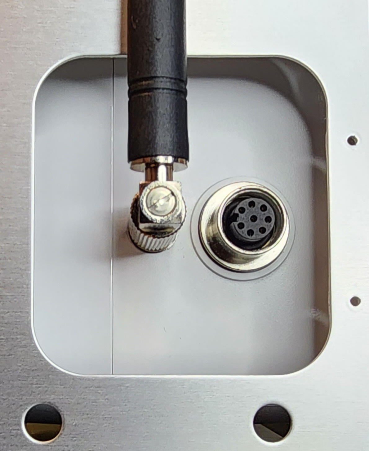 Node-S accessory port and antenna connector, cable not yet attached