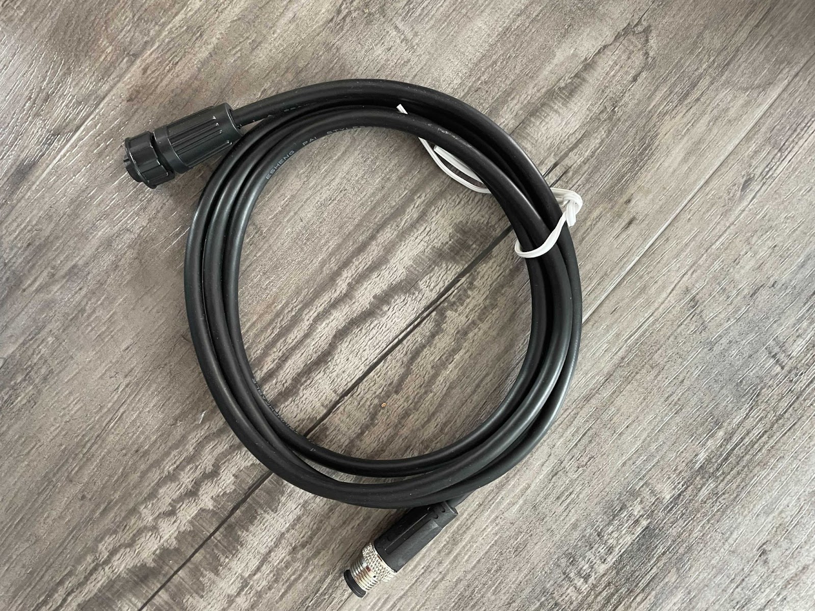 Accessory-module-to-node cable